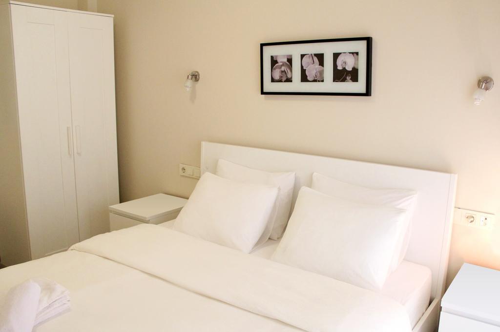 Nemrut Bay Otel Yenifoca Pokoj fotografie